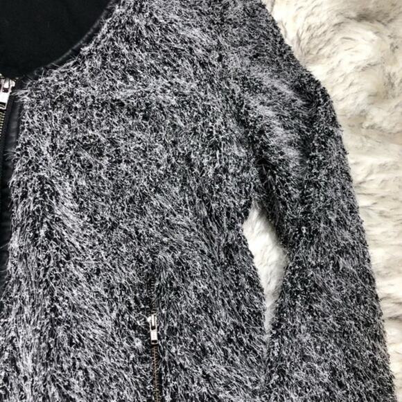 Nordstrom Trouve size small fuzzy zip up cardigan - Picture 4 of 7